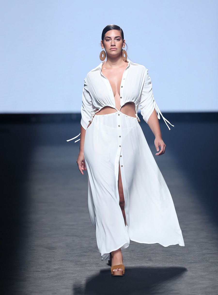 Lorena Duran, de talla media y ganadora del premio a Mejor Modelo en la 76 edición de MBFWMadrid