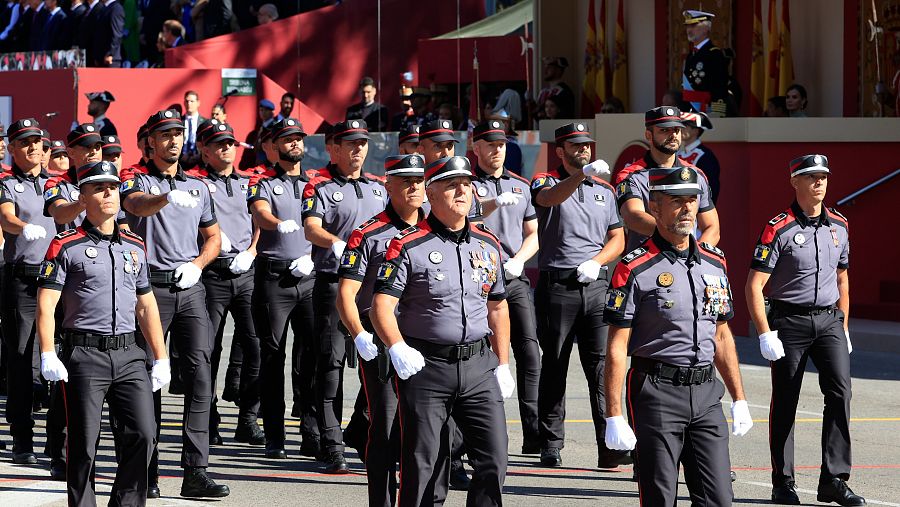 La Policía Autonómica Canaria, durante el desfile.