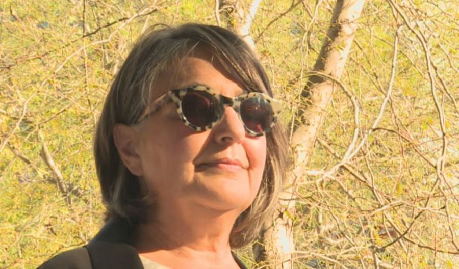 La regidora Rosa Alarcón en una entrevista a RTVE Catalunya