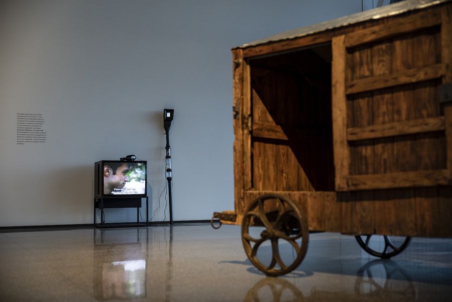 Voces que caminan, comisariado por Gabriel Villota Toyos y Leyre Goikoetxea