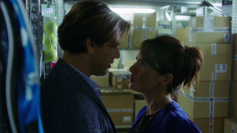 Sara comienza una relación con Giorgio