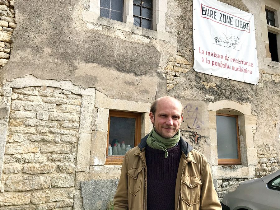 Joël Domenjoud, activista antinuclear, en la Casa de la Resistencia de Bure