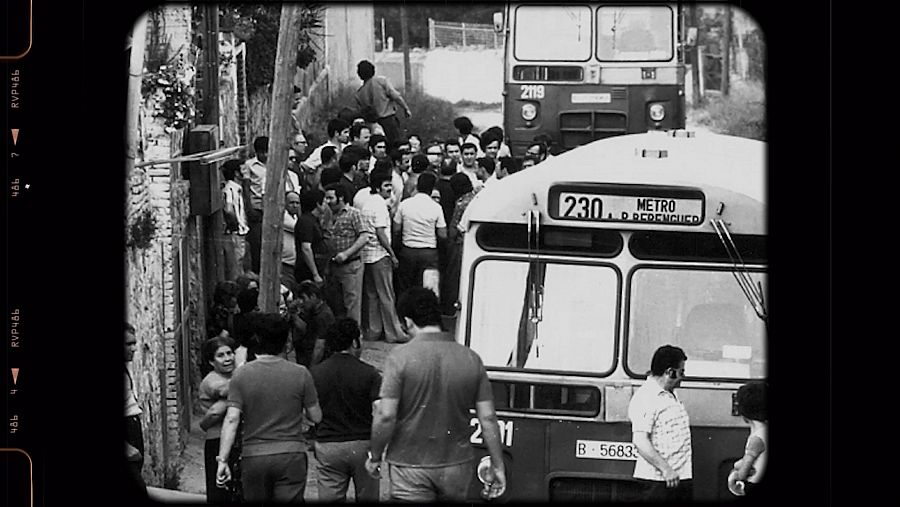 Segrest de tres autobusos als barris de Can Franquesa i les Oliveres, Santa Coloma de Gramenet