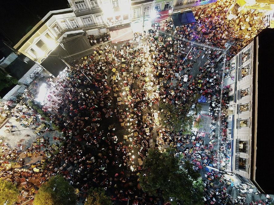 Imagen cenital de una plaza en Río de Janeiro