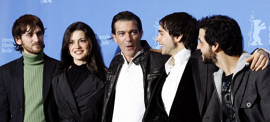 Raul Arevalo, Maria Ruiz, Antonio Banderas, Alberto Amarilla y Fran Perea (El camino de los ingleses, 2006)
