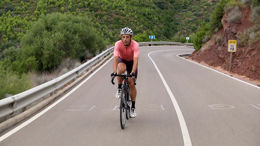 Sebastián Mora entrenando
