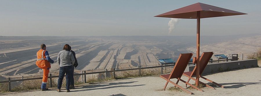 Mirador en la mina de lignito de Hambach.