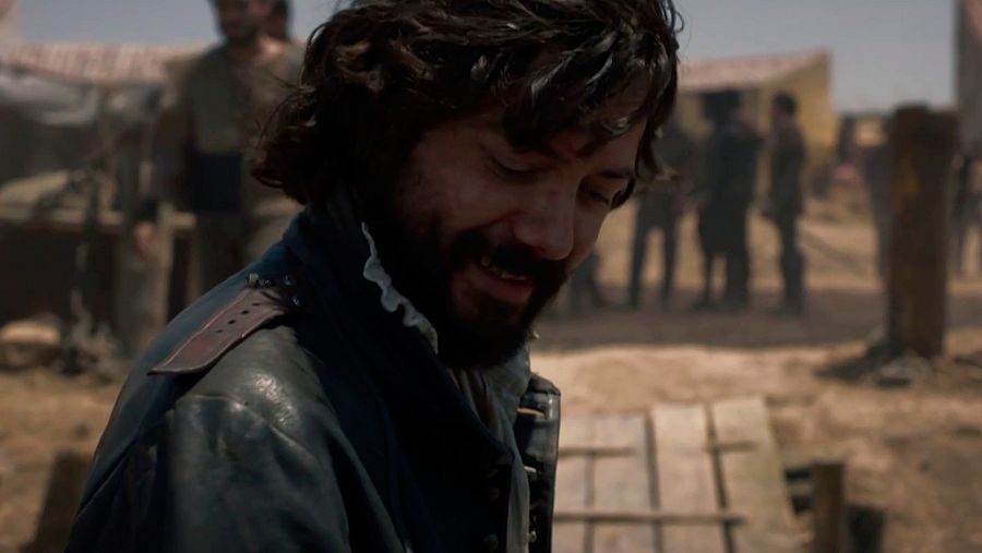 Álvaro Morte es Juan Sebastián Elcano en 'Sin Límites'