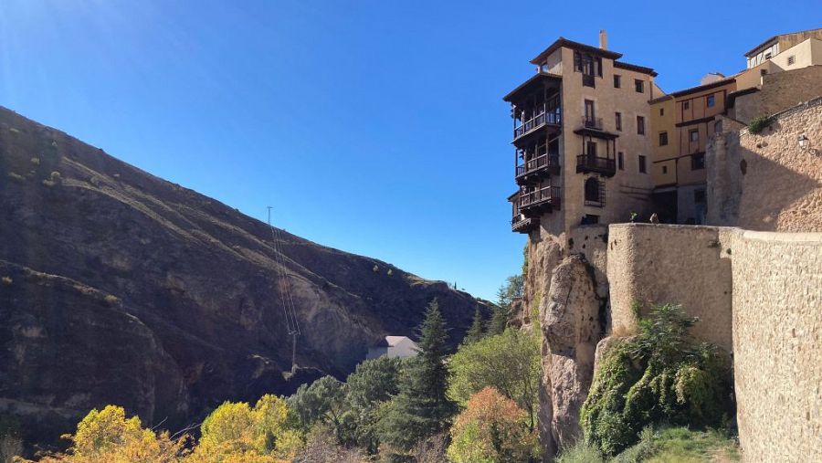 Las casas colgadas desde el puente de San Pablo