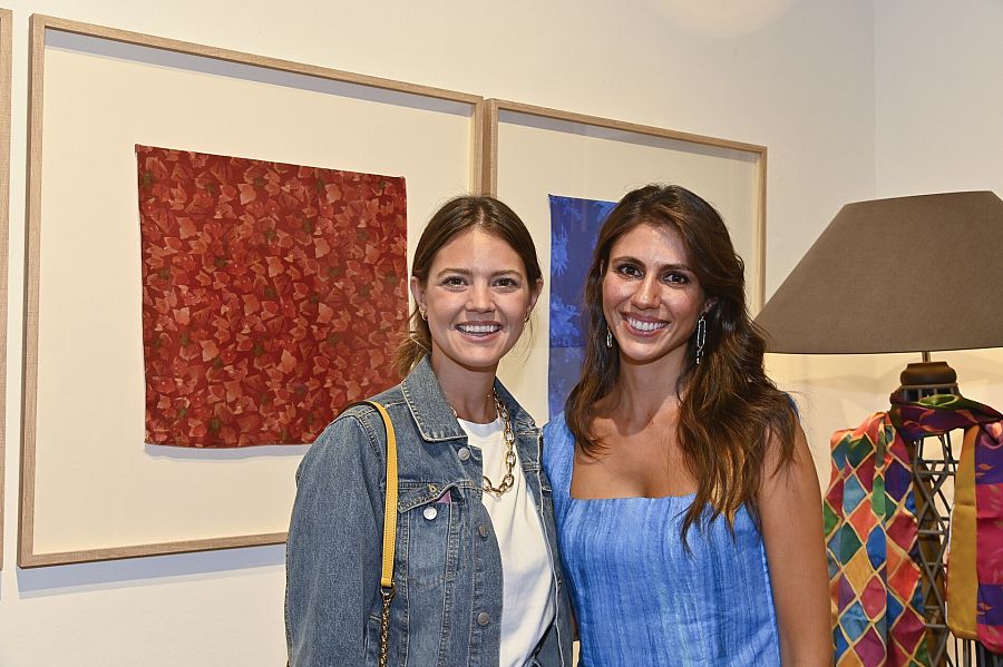 Isabelle Junot y su amiga Ana Cristina Portillo