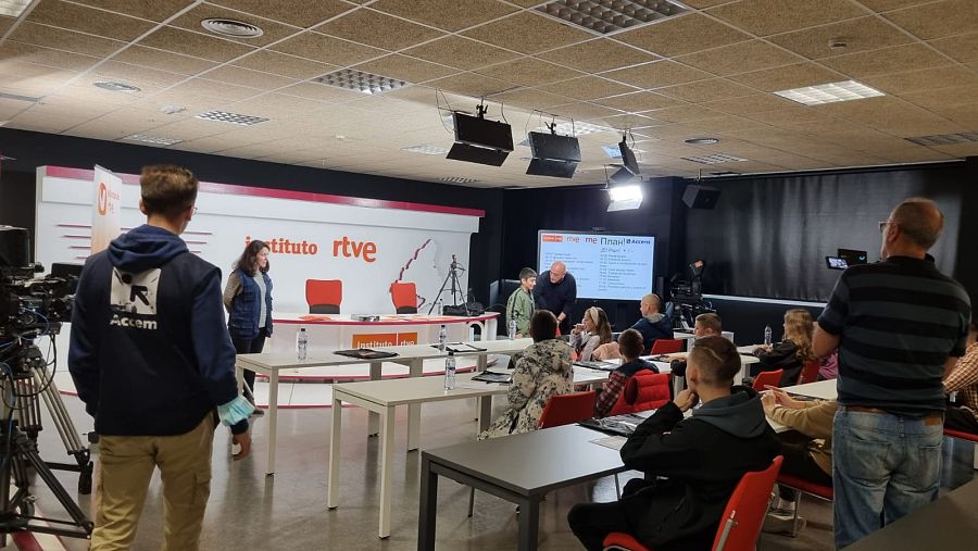 Voluntariado Ucrania en el Instituto RTVE