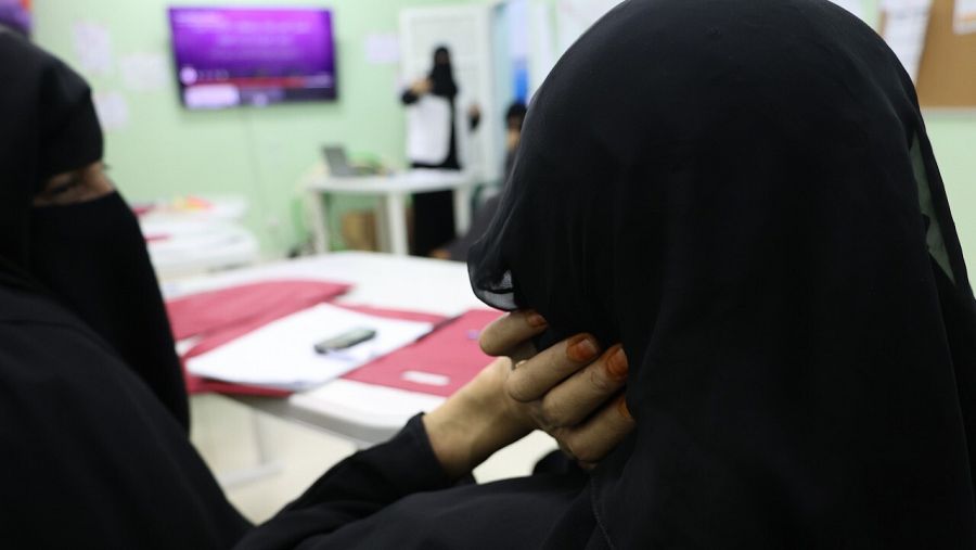 Mujeres de Yemen en una sesión psicoeducativa de salud mental