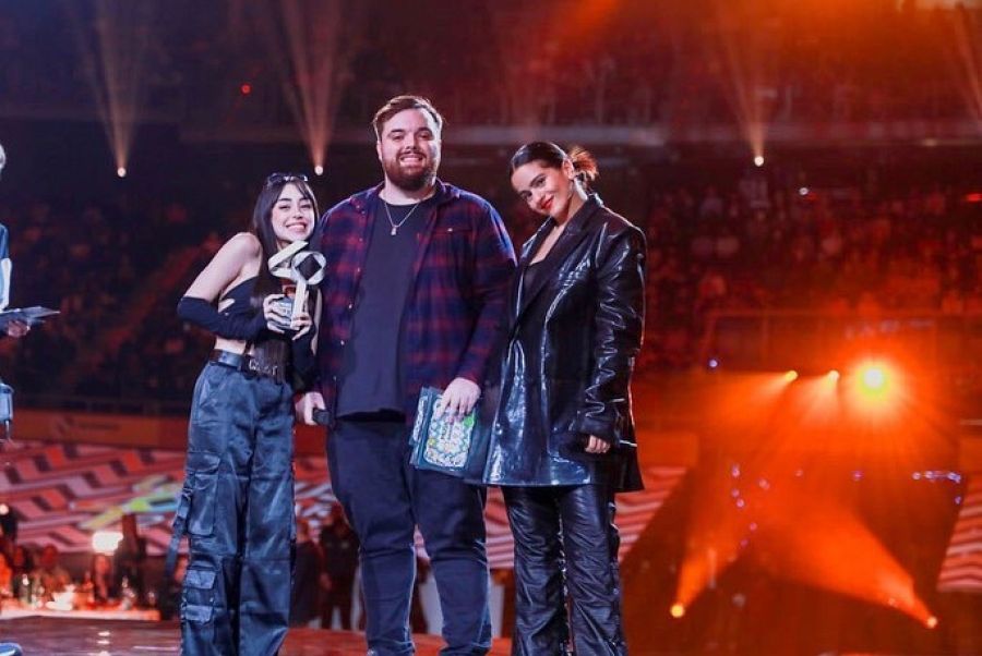 Rosalía y Nicki Nicole con Ibai Llanos