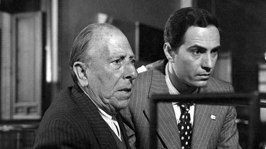 Pepe Isbert y Nino Manfredi en una secuencia de la película 