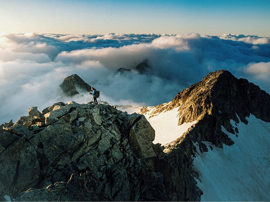 El cim del Tuc de Molières fa sentir els expedicionaris com si toquessin el cel
