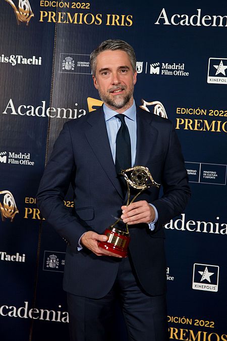 Carlos Franganillo recogió el galardón de mejor presentador de informativos en los Premios Iris 2022