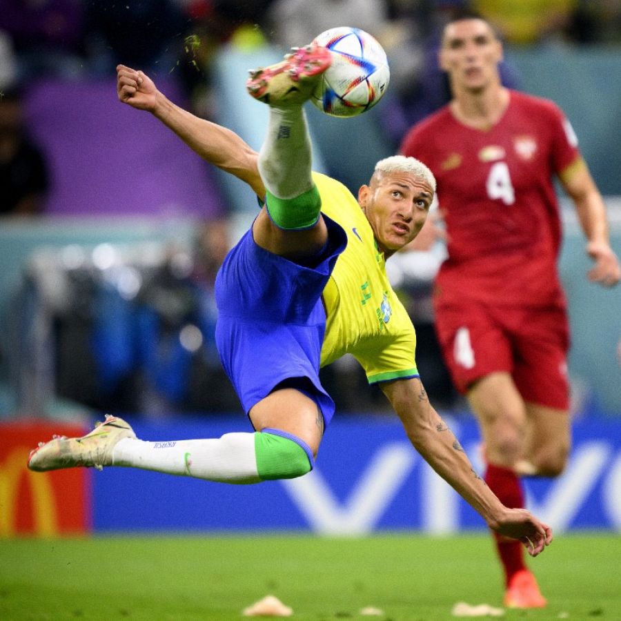 Mundial 2022: Gol de Richarlison (Brasil) a Serbia para el 2-0.