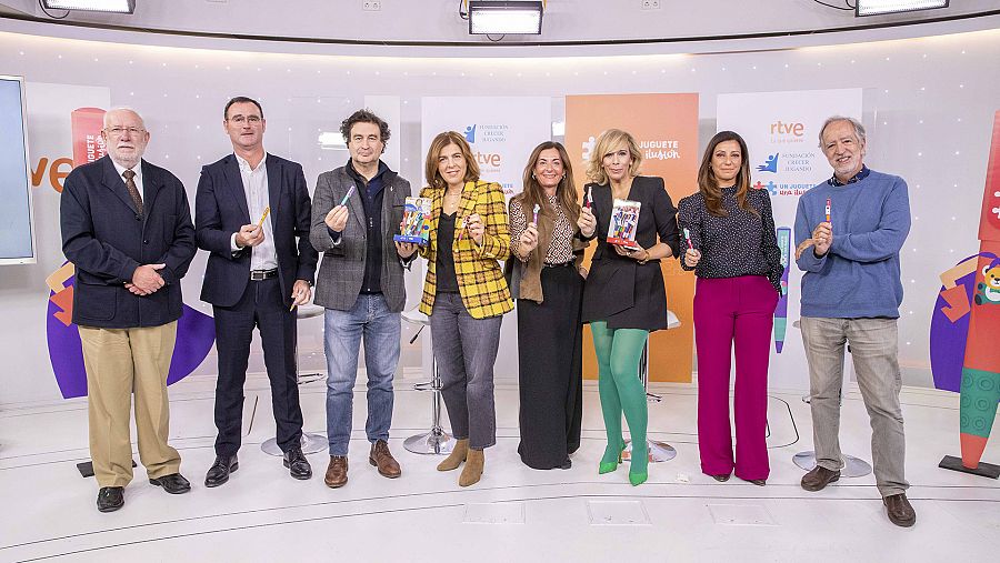 Los participantes en la rueda de prensa, este lunes en Torrespaña