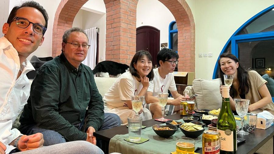 La noche fue feliz en la casa de esta familia hispanojaponesa.
