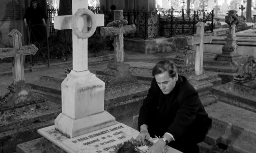 'La tía Tula' (1964), escena del cementerio