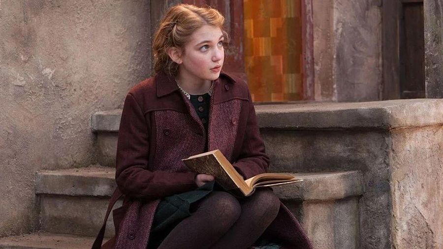 Sophie Nélisse es Liesel Meminger en 'La ladrona de libros' (2013)