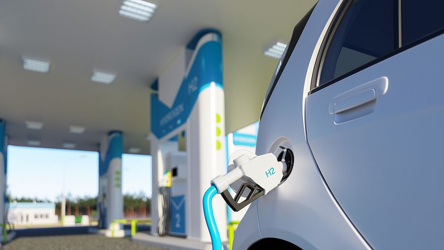 España prevé la implantación progresiva de hidrogeneras -estaciones de hidrógeno para recarga de vehículos-.