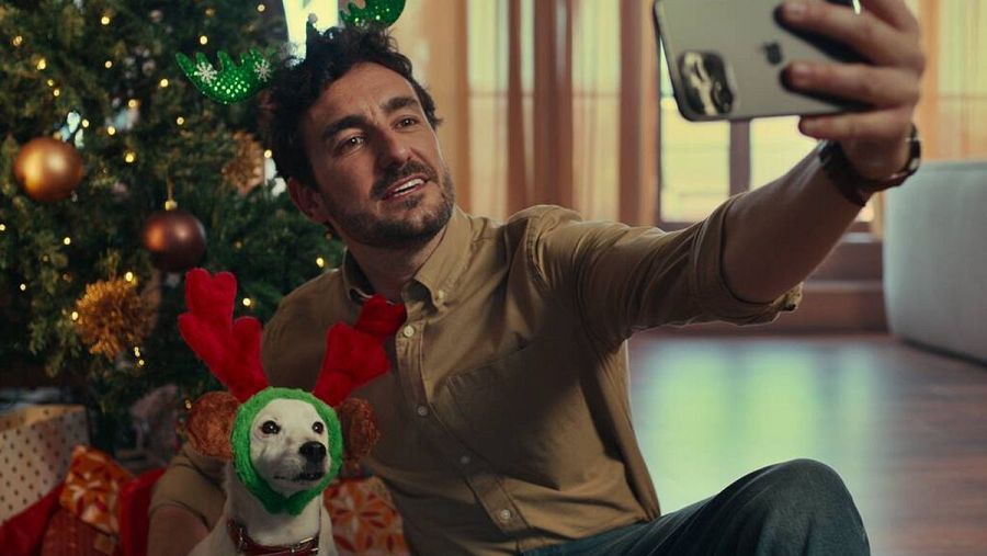 Miki Esparbè en 'Smiley', la serie de estas Navidades
