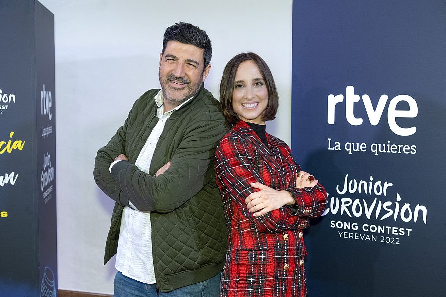 Tony Aguilar y Julia Varela