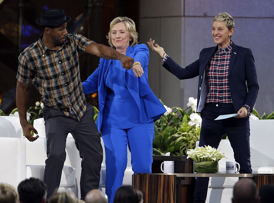 Stephen `tWitch¿ Boss con Hillary Clinton en el programa de DeGeneres