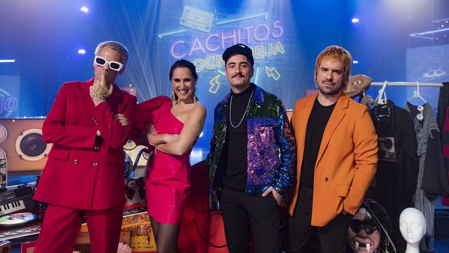 Virginia Díaz con el grupo Varry Brava