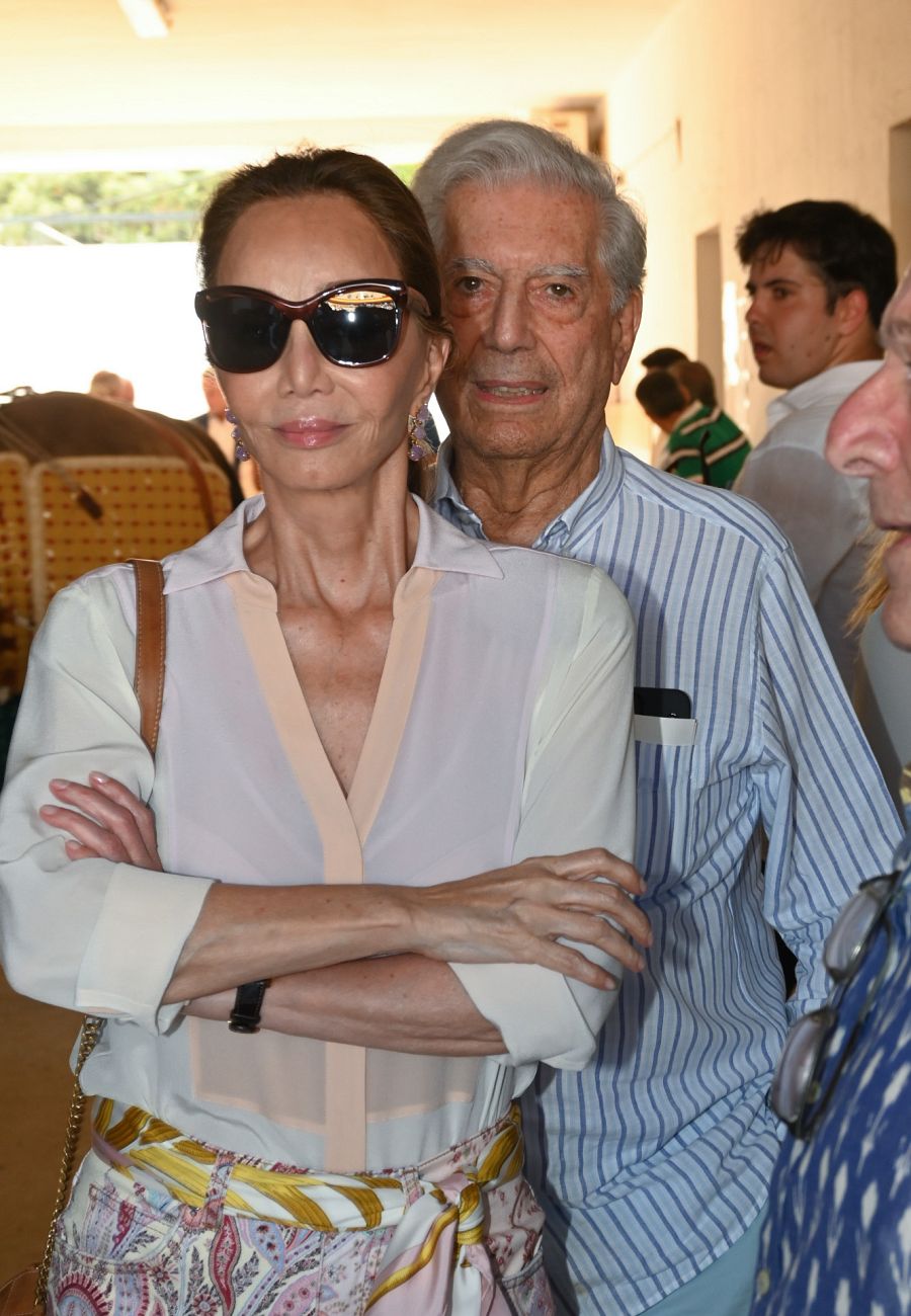 Mario Vargas Llosa se conviritó en personaje del corazón por su relación con Isabel Preysler