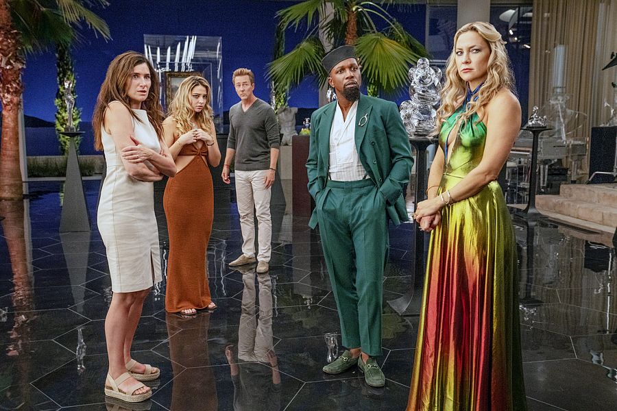 Puñales por la espalda: El misterio de Glass Onion