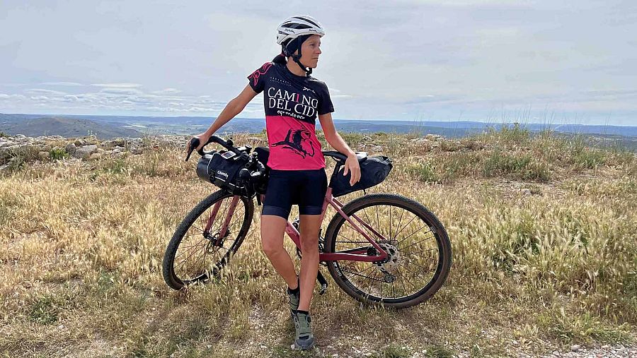 Ainara Hernando, escritora y periodista muy vinculada al mundo del ciclismo
