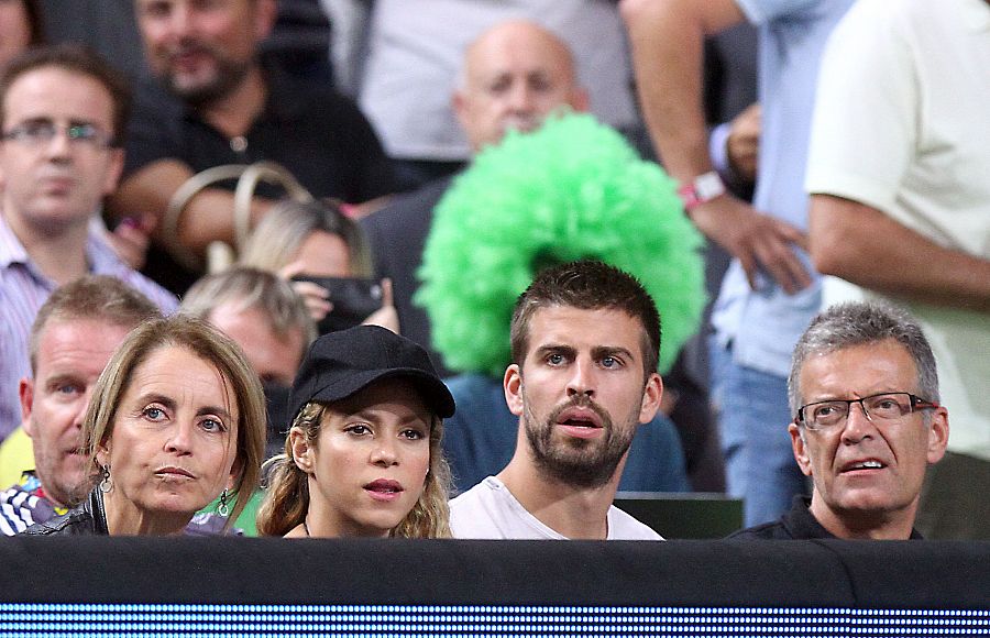 Gerard Pique,  Shakira, Joan Pique y Montserrat Bernabeu (2014)