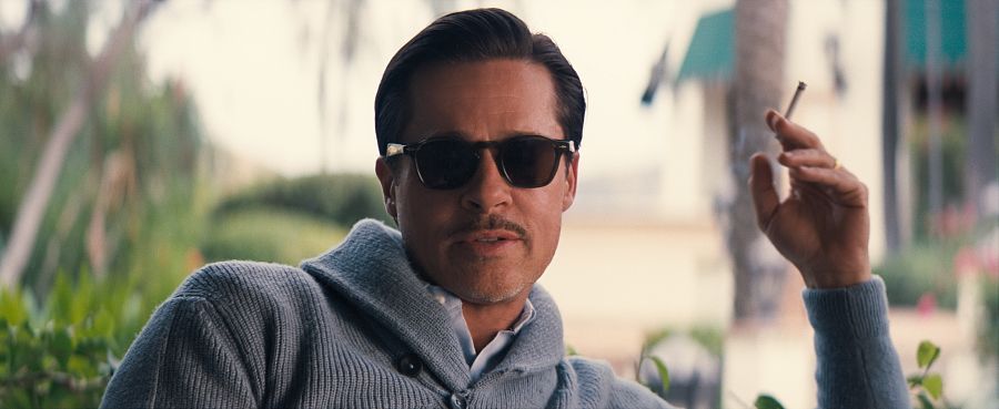 Brad Pitt como Jack Conrad, una suma de John Gilbert, Clark Gable y Douglas Fairbanks.