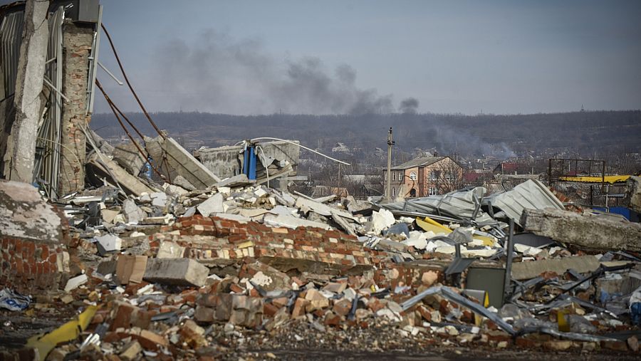 Daños en Bajmut tras los combates entre el bando ruso y ucraniano.