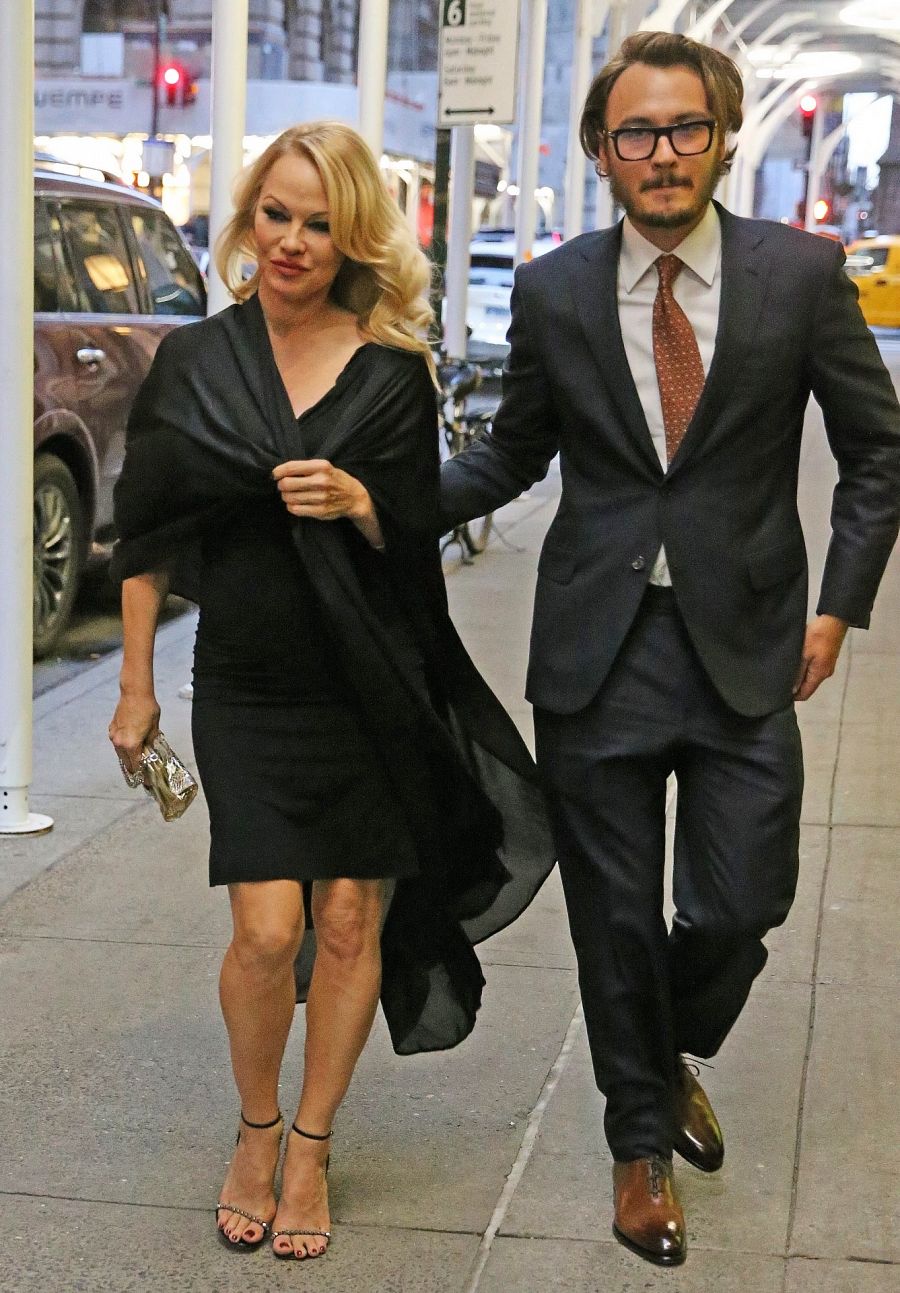 Brandon Thomas Lee y Pamela Anderson