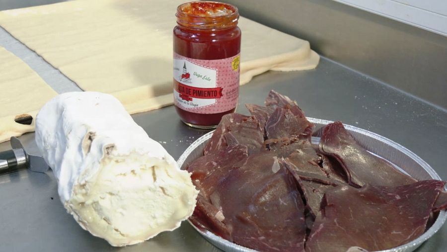 Ingredientes empanada de cecina