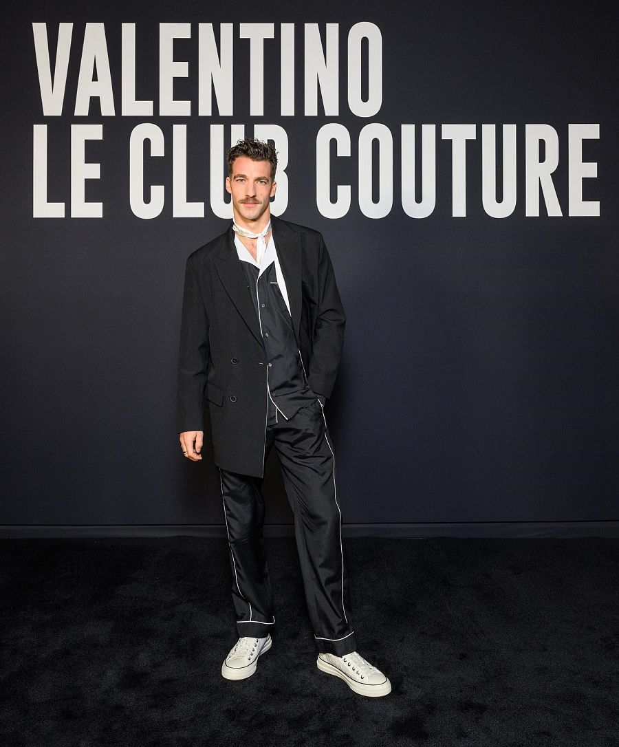 Lorenzo Viotti en el desfile de Valentino