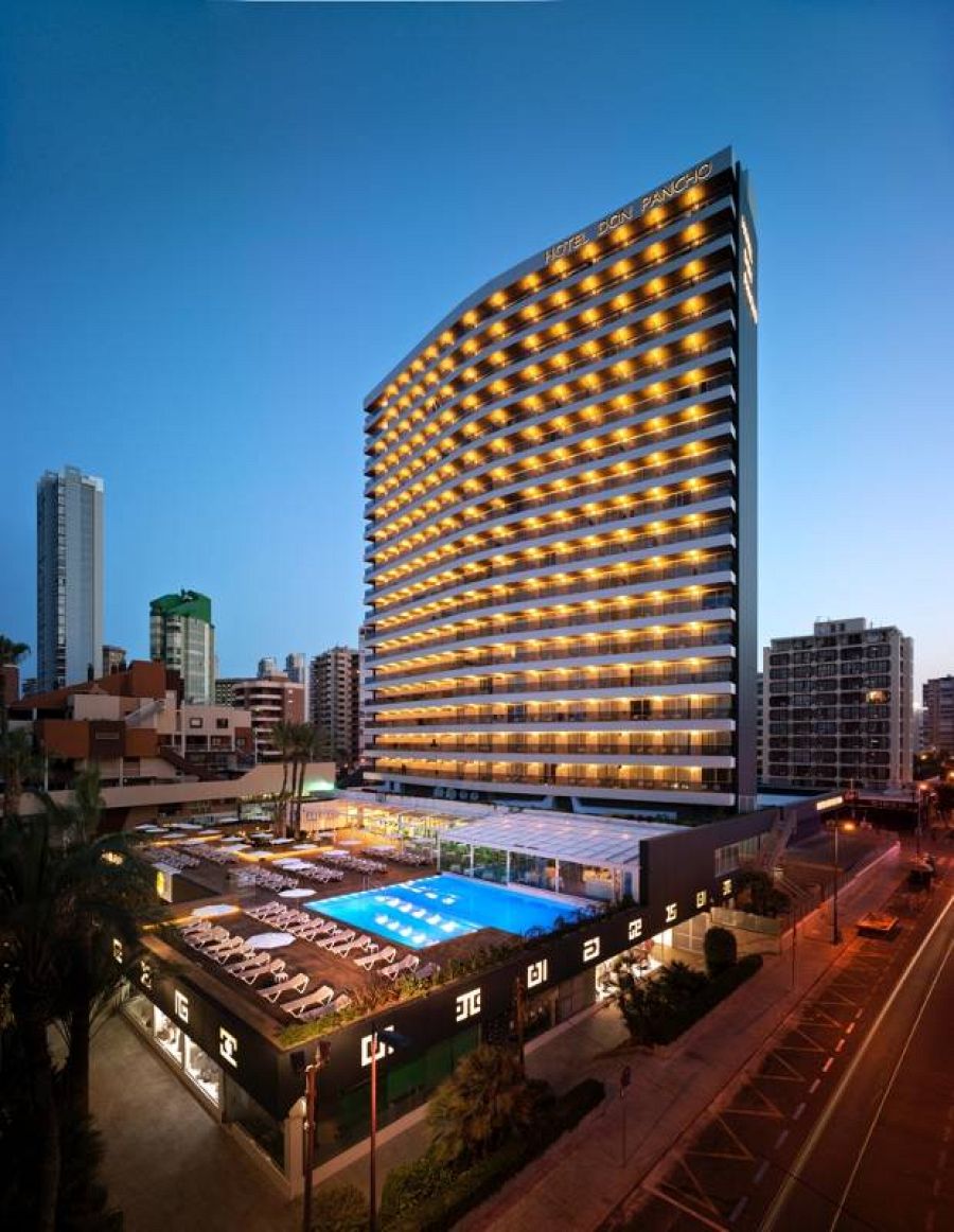 'Huevos de oro': los hoteles y restaurantes de Benidorm en los que se rodó la película