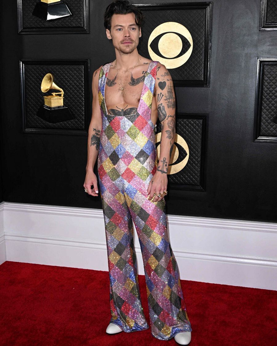 Grammys 2023 Los mejores vestidos Harry Styles asombra al mundo