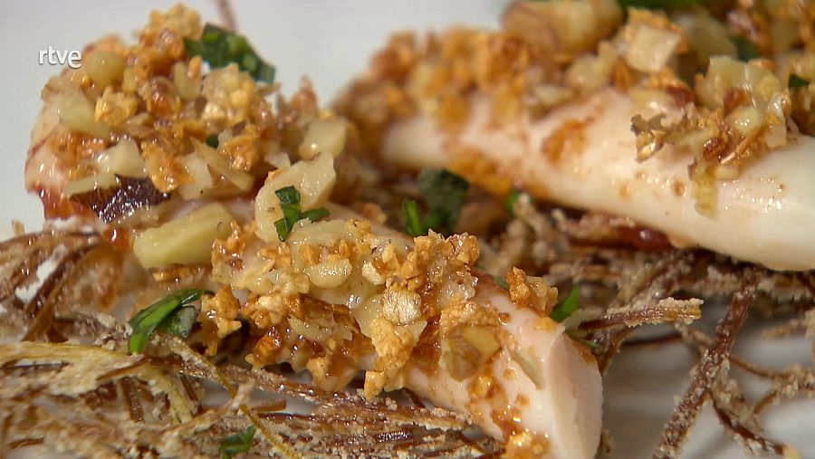 Receta de navajas al ajillo con aceite de tomate