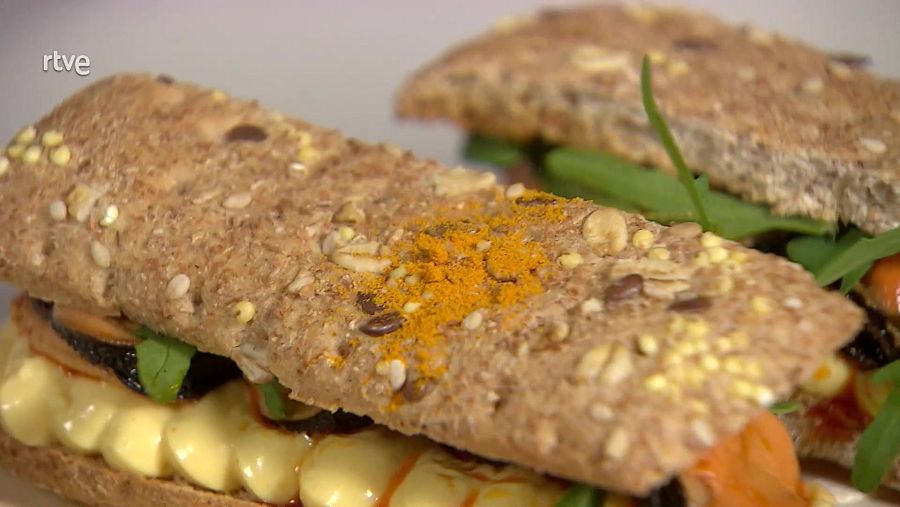 Receta de sándwich de mejillones y salsa lactonesa de escabeche