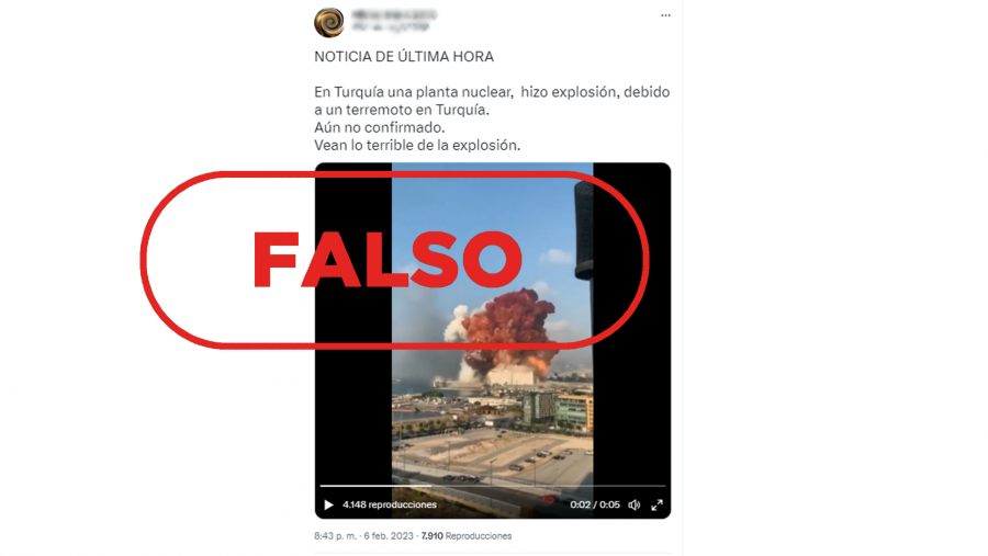 Mensaje que difunde la falsa idea de que este vídeo de una explosión se produce con motivo del terremoto en Turquía, con el sello 'falso' en rojo