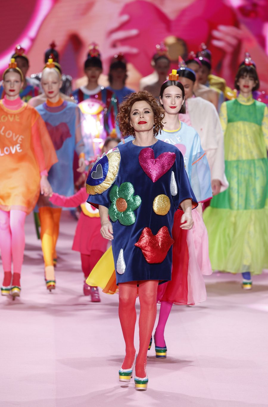 Ágatha Ruiz de la Prada sale a la pasarela de la MBFWM