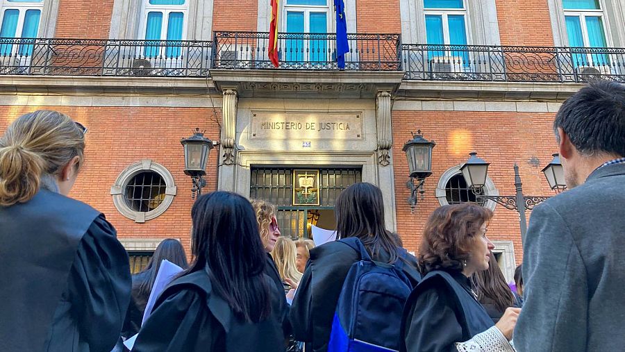 Concentración de letrados de la administración de Justicia de la Comunidad de Madrid