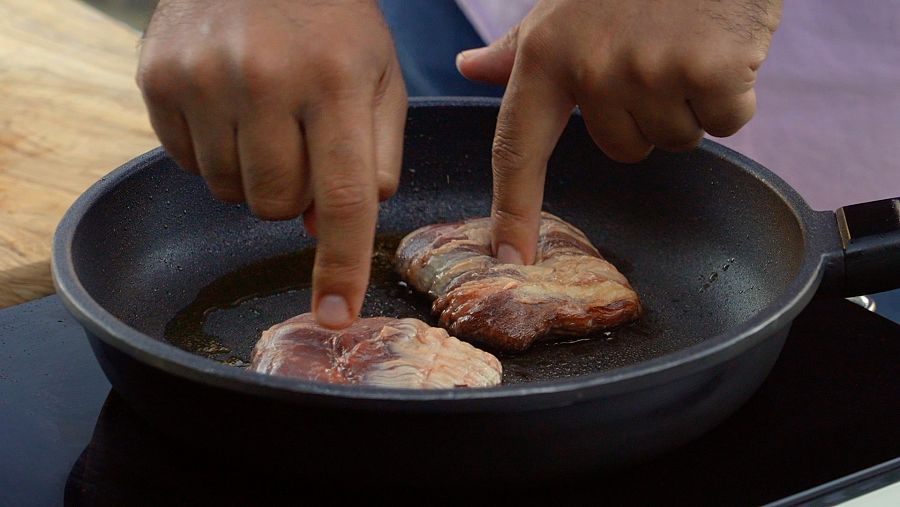 Pasamos la entraña por la sarten