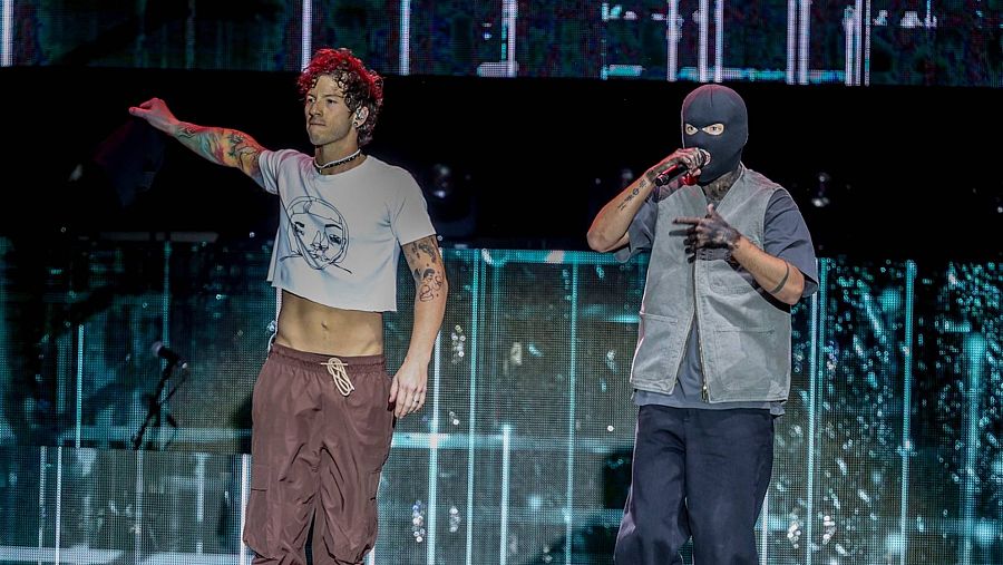 El grupo musical Twenty One Pilots en el escenario durante una actuación en Madrid