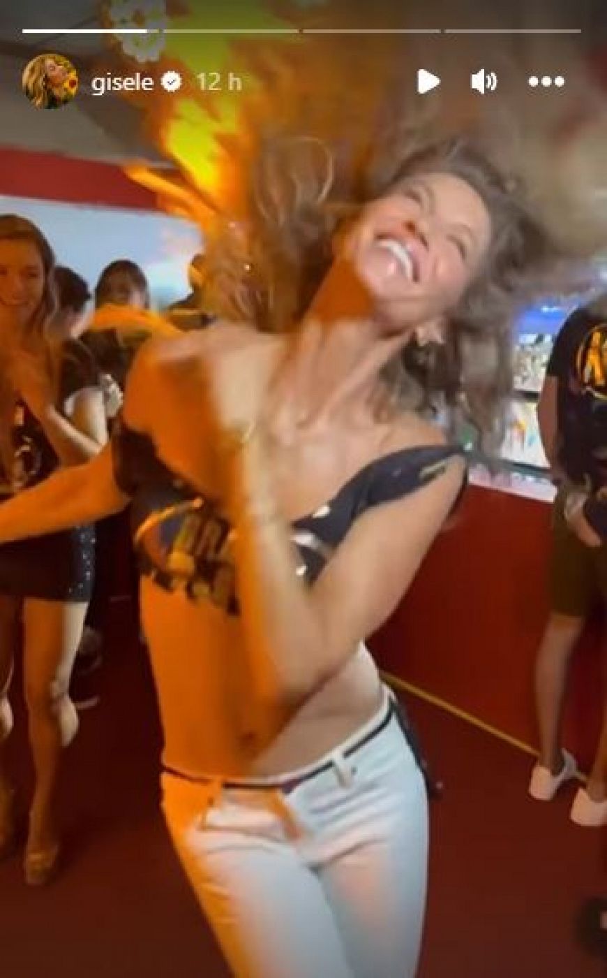 Gisele Bündchen baila en el Carnaval de Río de Janeiro