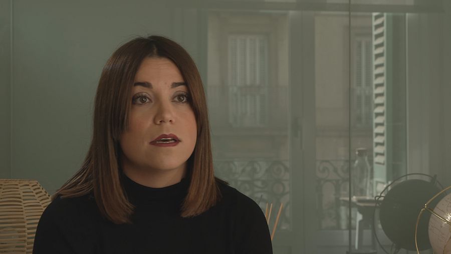 Primer plano de Ana Isabel García psicóloga experta en trauma y autoestima